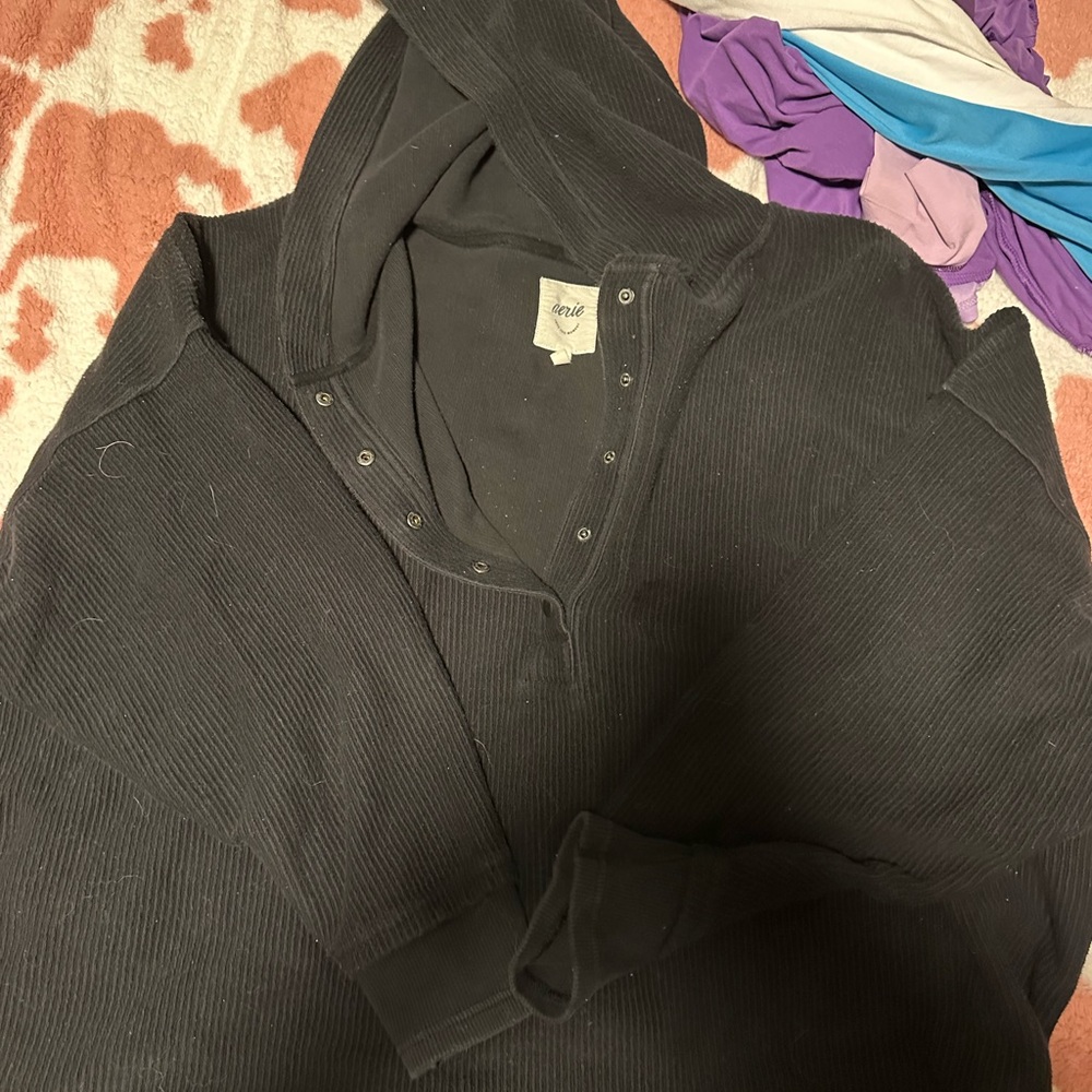 Aerie Women’s Black OVERSIZED Sweater